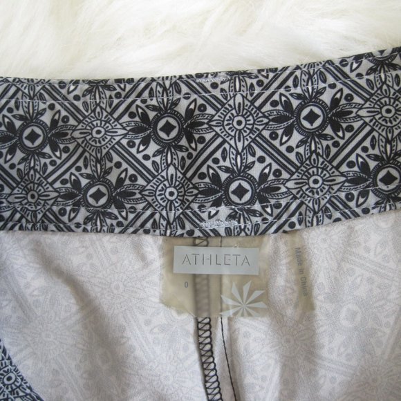 Athleta Whatever Skort Black & Gray Floral Diamonds Size 0 Tennis Golf Skirt - Picture 4 of 5